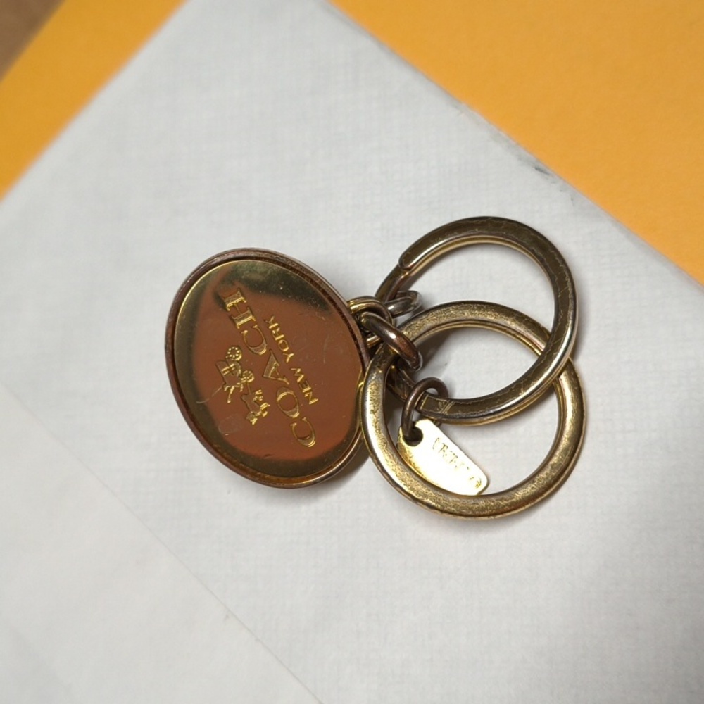 Vintage Coach Valet Keyring - Picture 3 of 3
